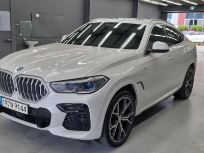 2022 BMW X6