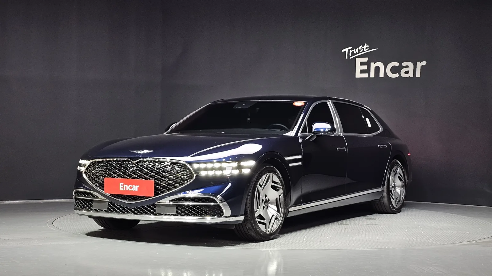2022 Genesis G90