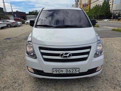 2017 Hyundai Starex