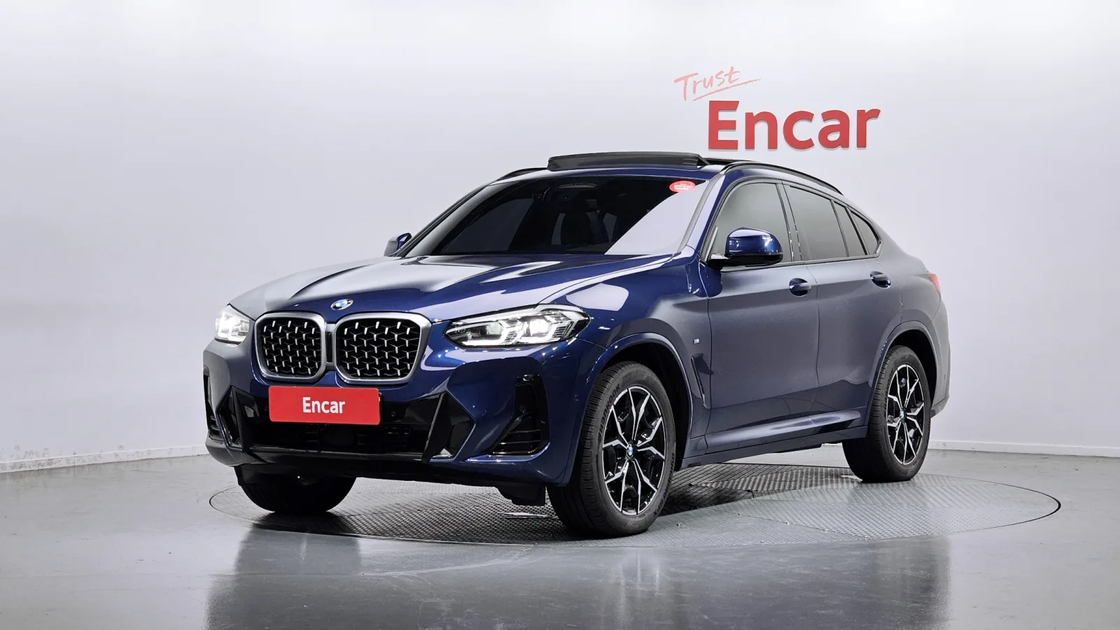 2022 BMW X4