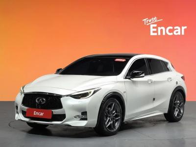 2017 Infiniti Q30