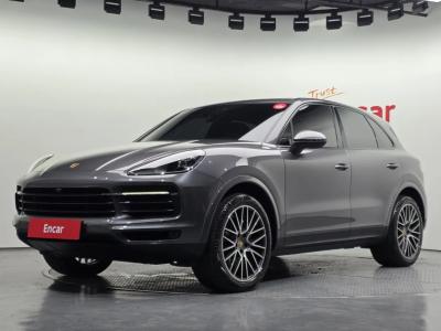 Porsche Cayenne 2021