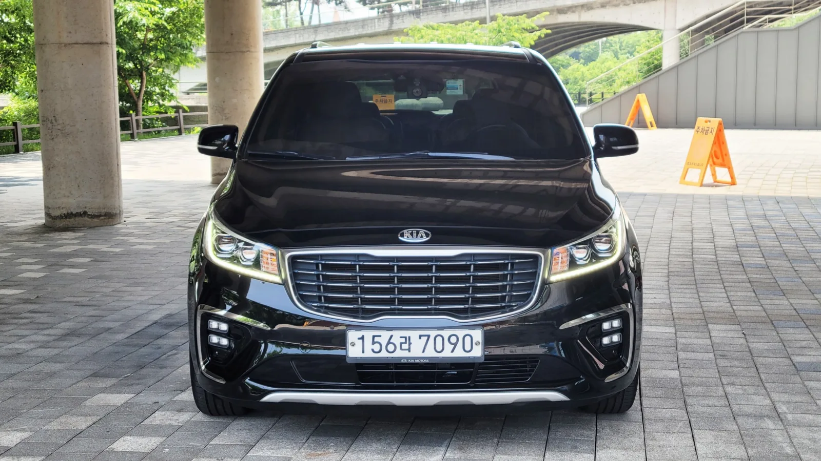 2020 Kia Carnival