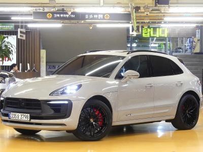 2023 Porsche Macan