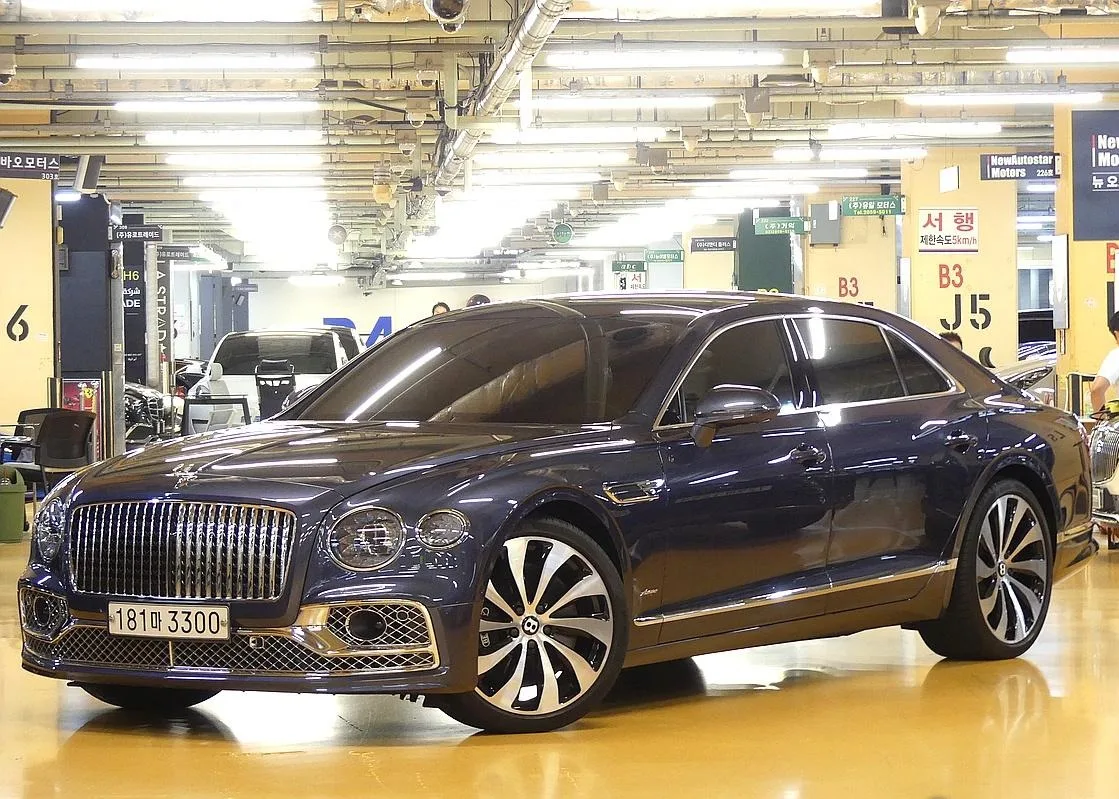 2023 Bentley Flying Spur