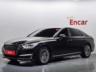 2018 Genesis EQ900