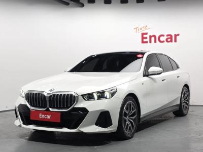 2025 BMW 5-Series