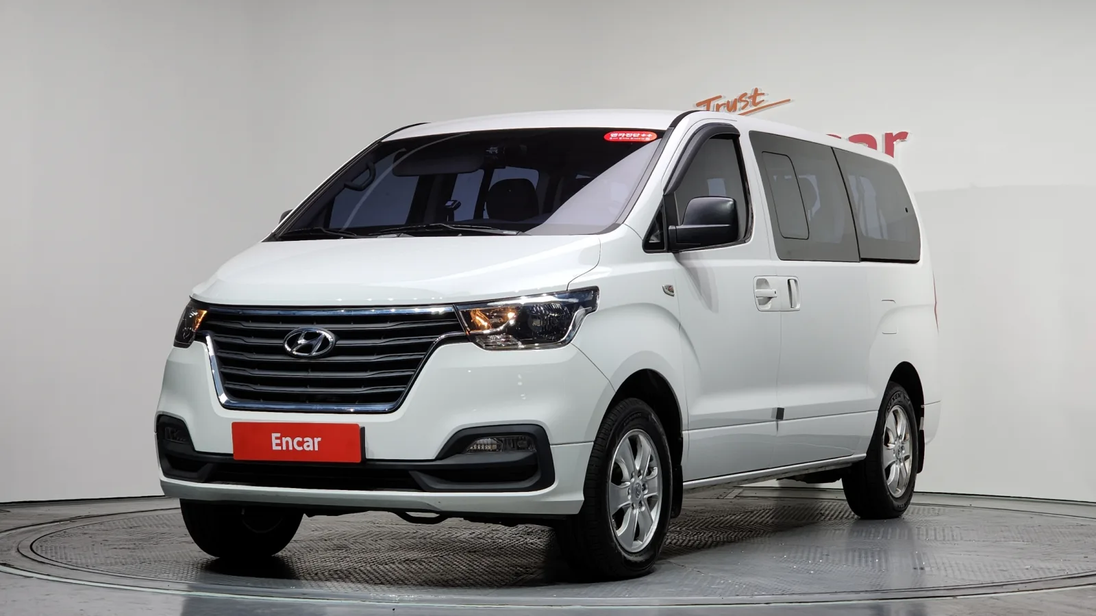 2019 Hyundai Starex