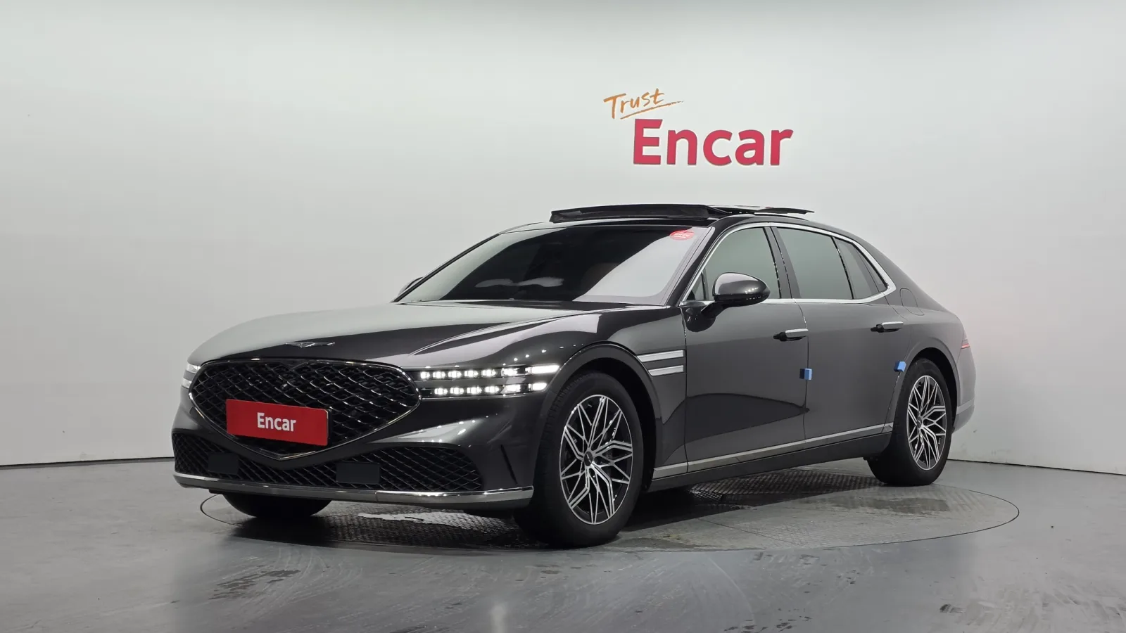 2022 Genesis G90