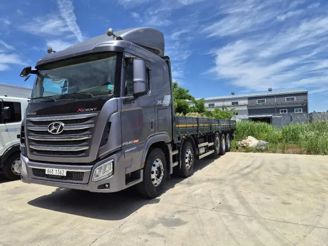 2017 Hyundai Xcient
