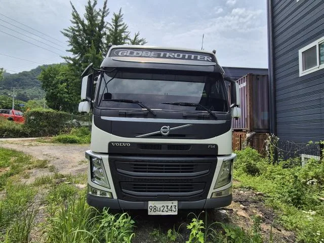 2016 Volvo 트렉터
