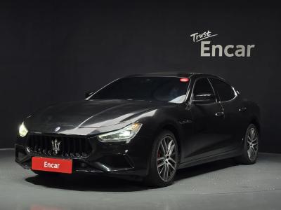 2018 Maserati Ghibli