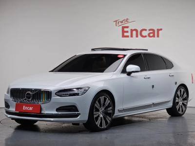 2023 Volvo S90