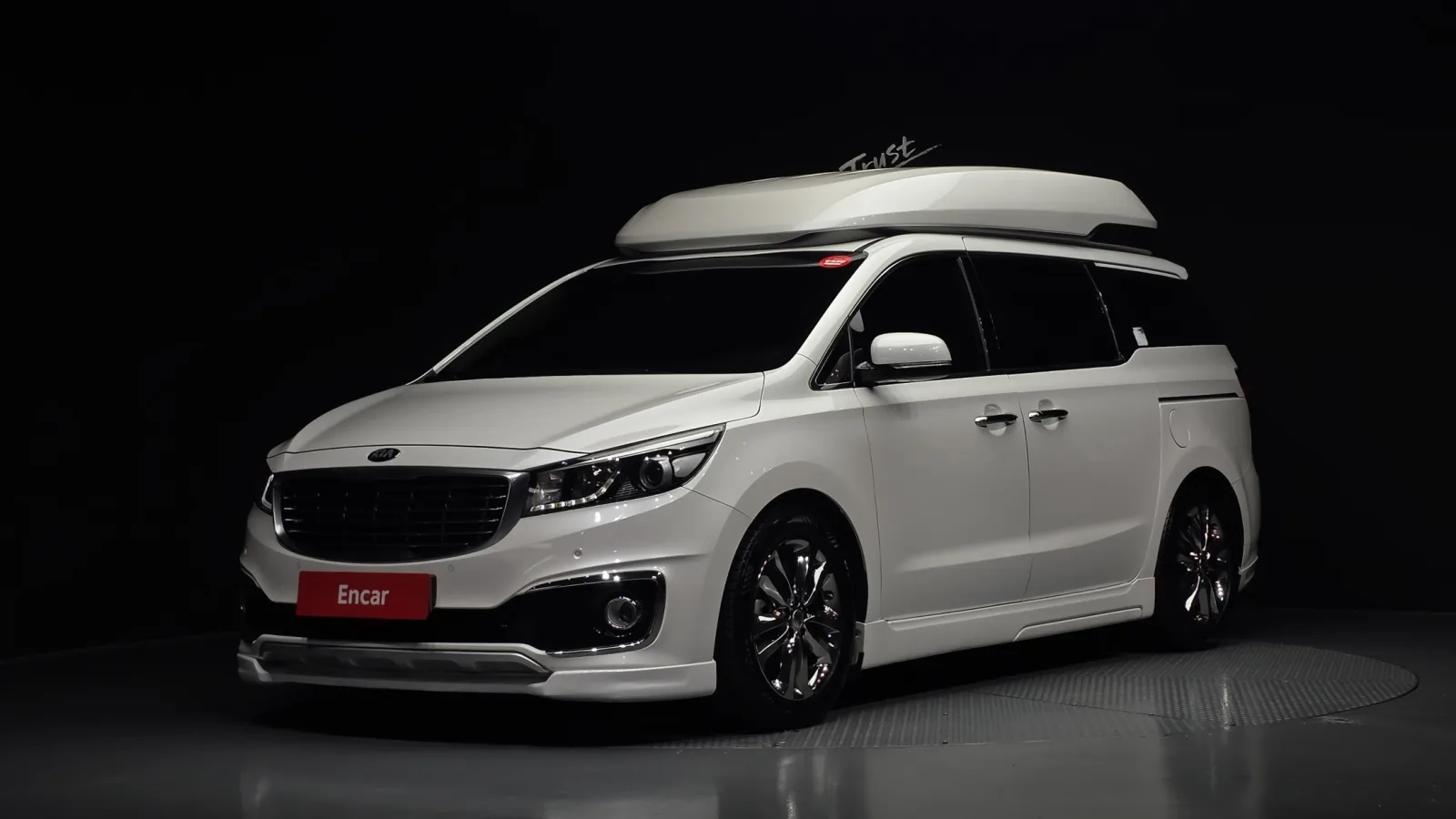 2016 Kia Carnival