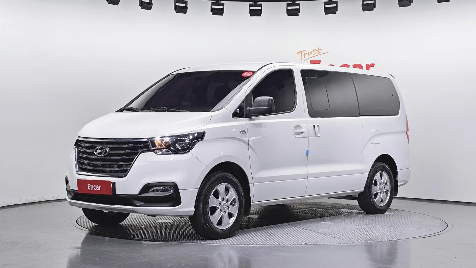 2020 Hyundai Starex