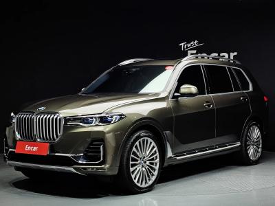 2022 BMW X7