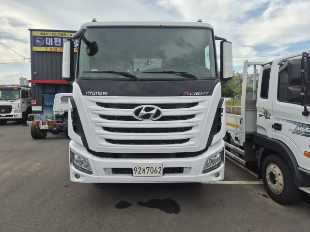 2016 Hyundai Xcient
