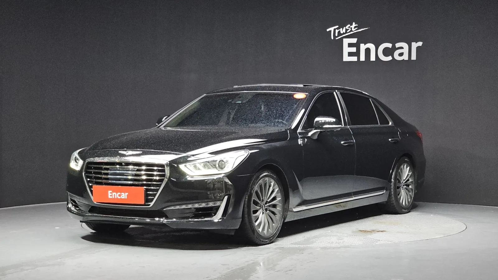 2016 Genesis EQ900