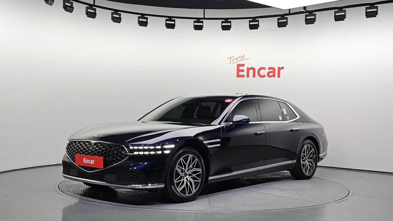 2023 Genesis G90