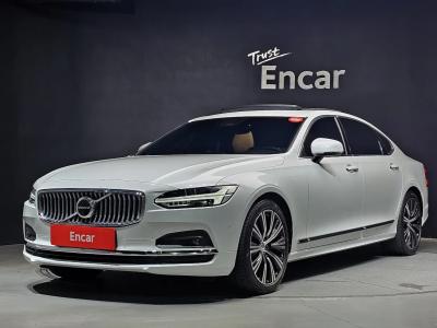 2023 Volvo S90