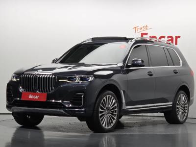 2021 BMW X7