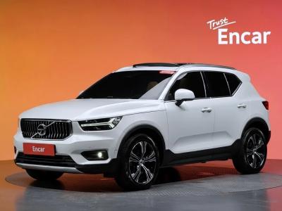 2022 Volvo XC40
