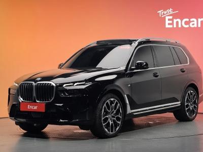 2025 BMW X7