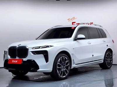 2025 BMW X7