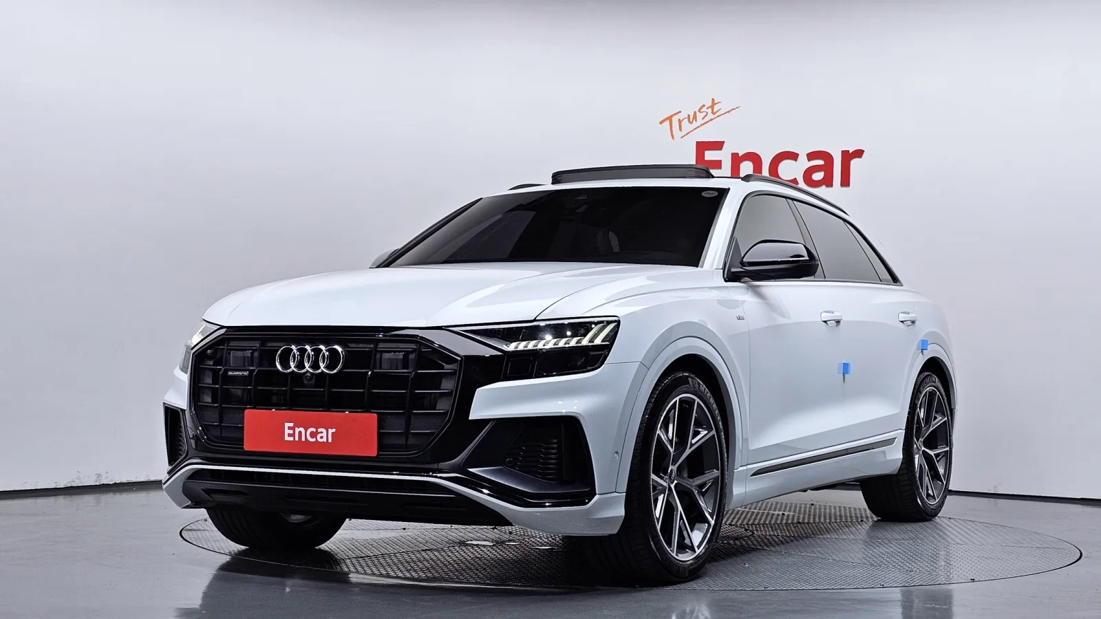2023 Audi Q8
