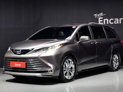 2023 Toyota Sienna