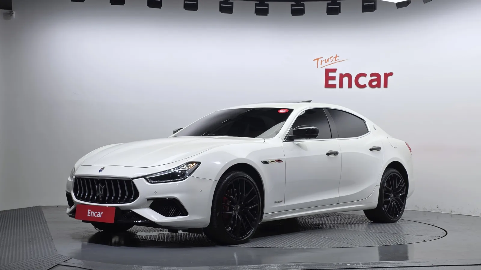 2019 Maserati Ghibli