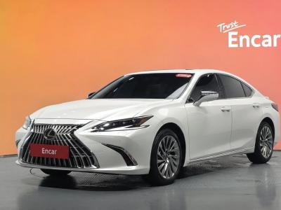 2026 Lexus ES