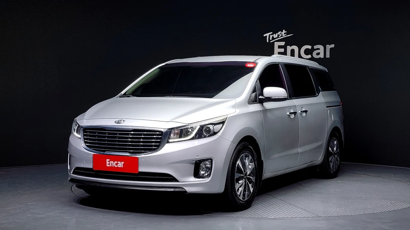 2015 Kia Carnival