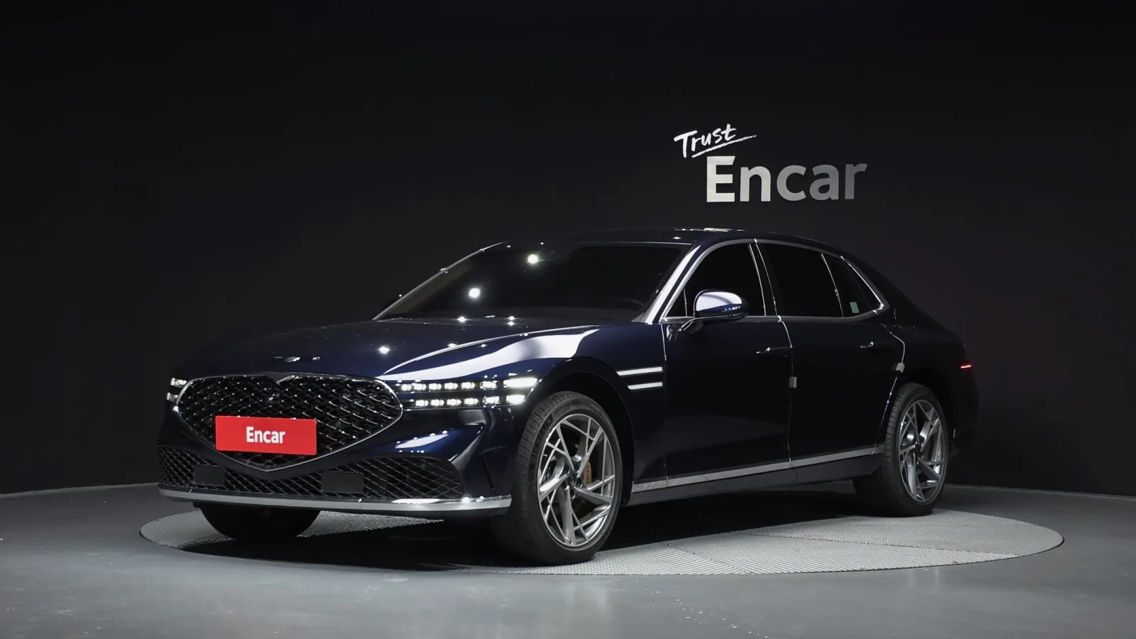 2023 Genesis G90