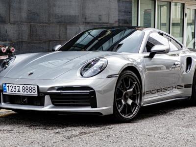 2025 Porsche 911
