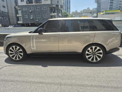 2025 Land Rover Range Rover