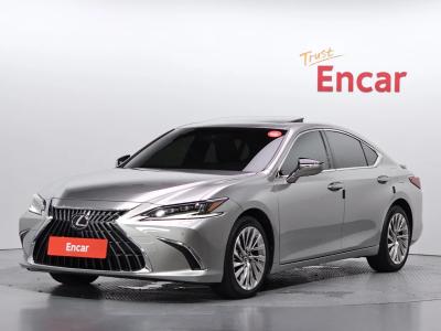 2023 Lexus ES