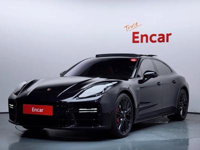 2025 Porsche Panamera