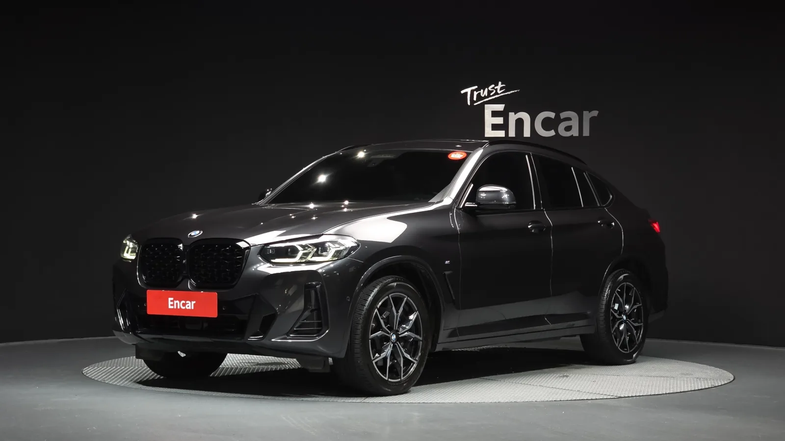 2023 BMW X4