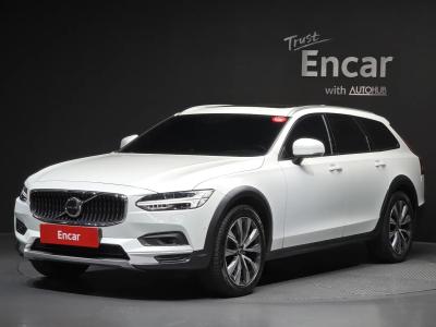 2021 Volvo V90