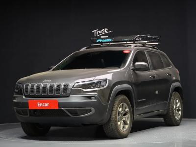 2020 Jeep Cherokee