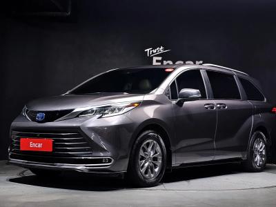 2023 Toyota Sienna