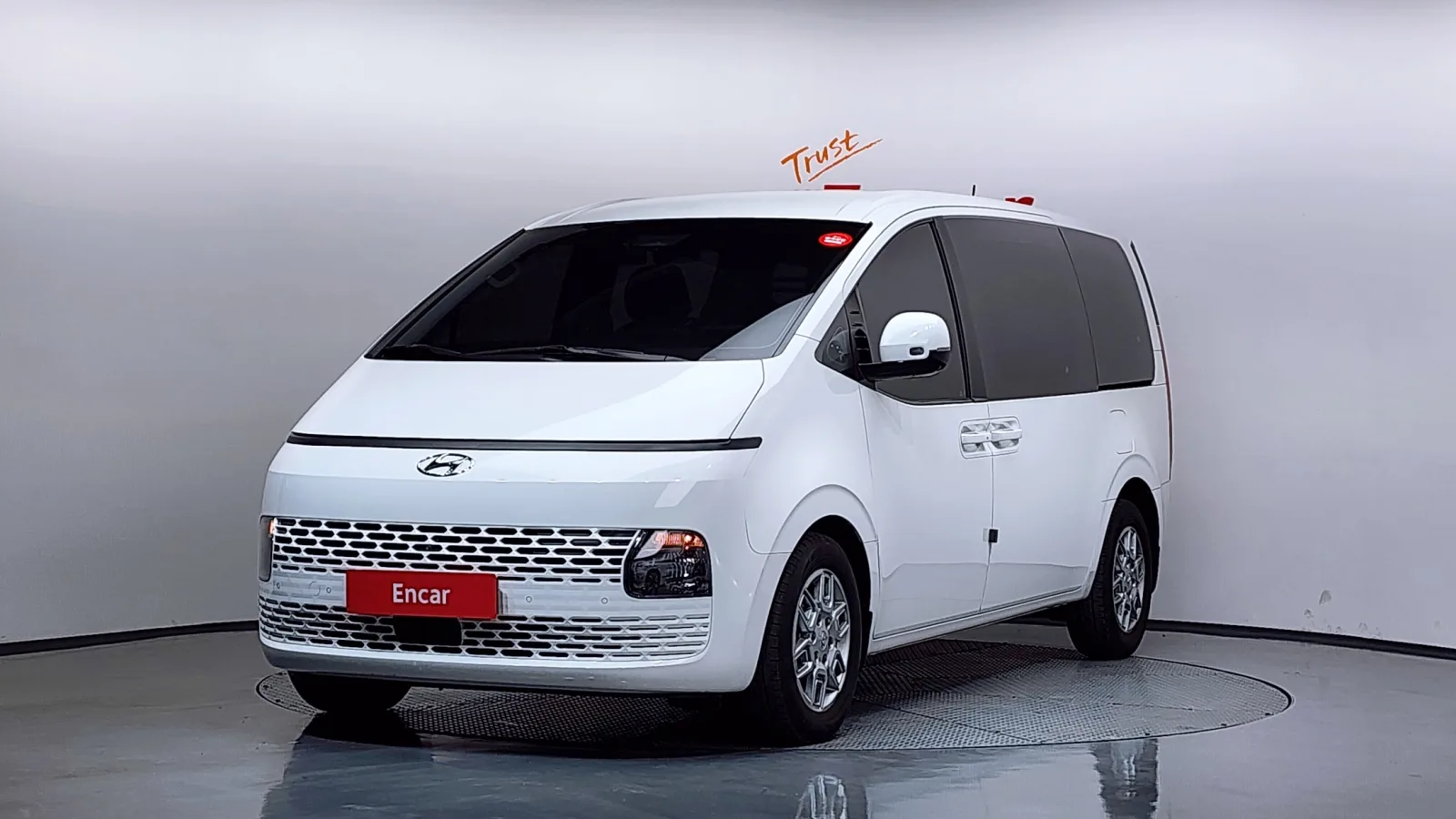 2022 Hyundai Staria