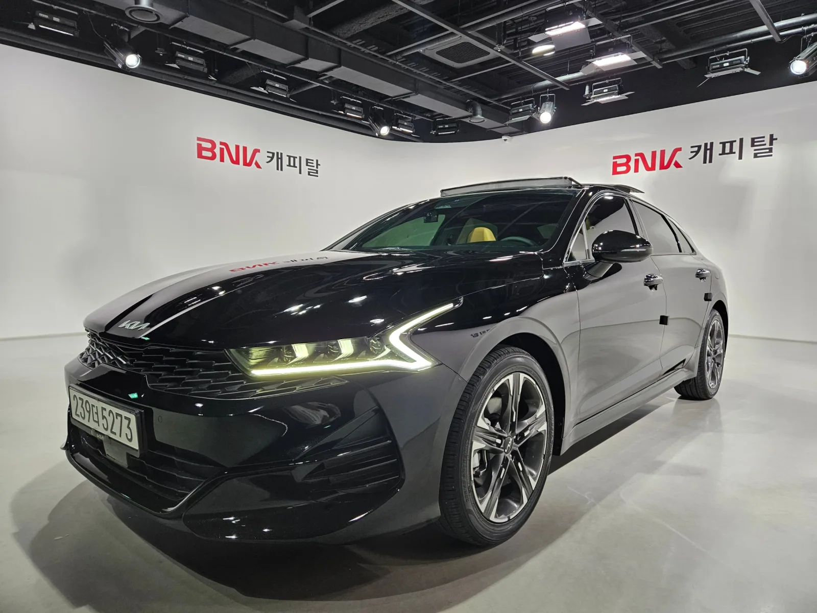 2023 Kia K5