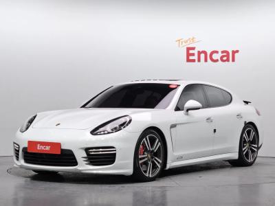 2015 Porsche Panamera