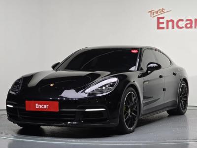 2020 Porsche Panamera