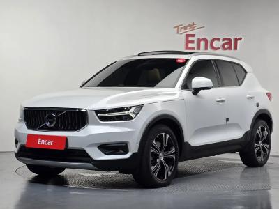 2021 Volvo XC40