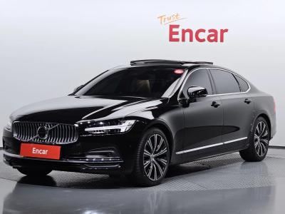 2025 Volvo S90