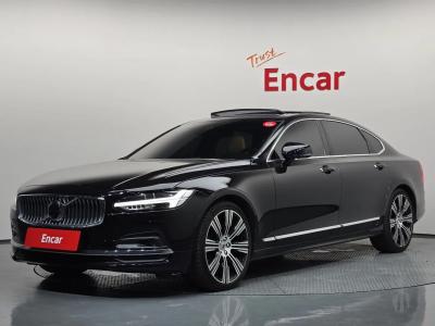 2021 Volvo S90
