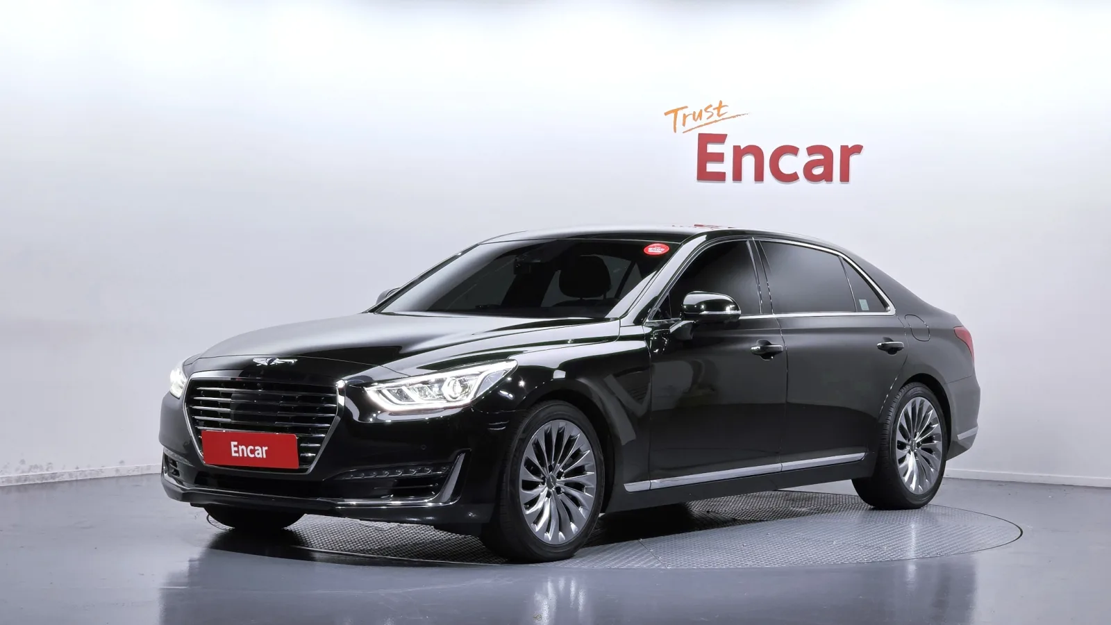 2018 Genesis EQ900
